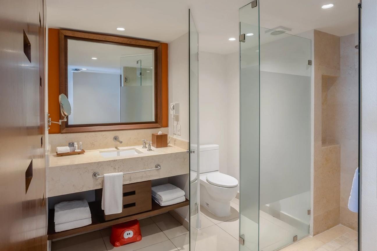 Marival Emotions Resort & Suites